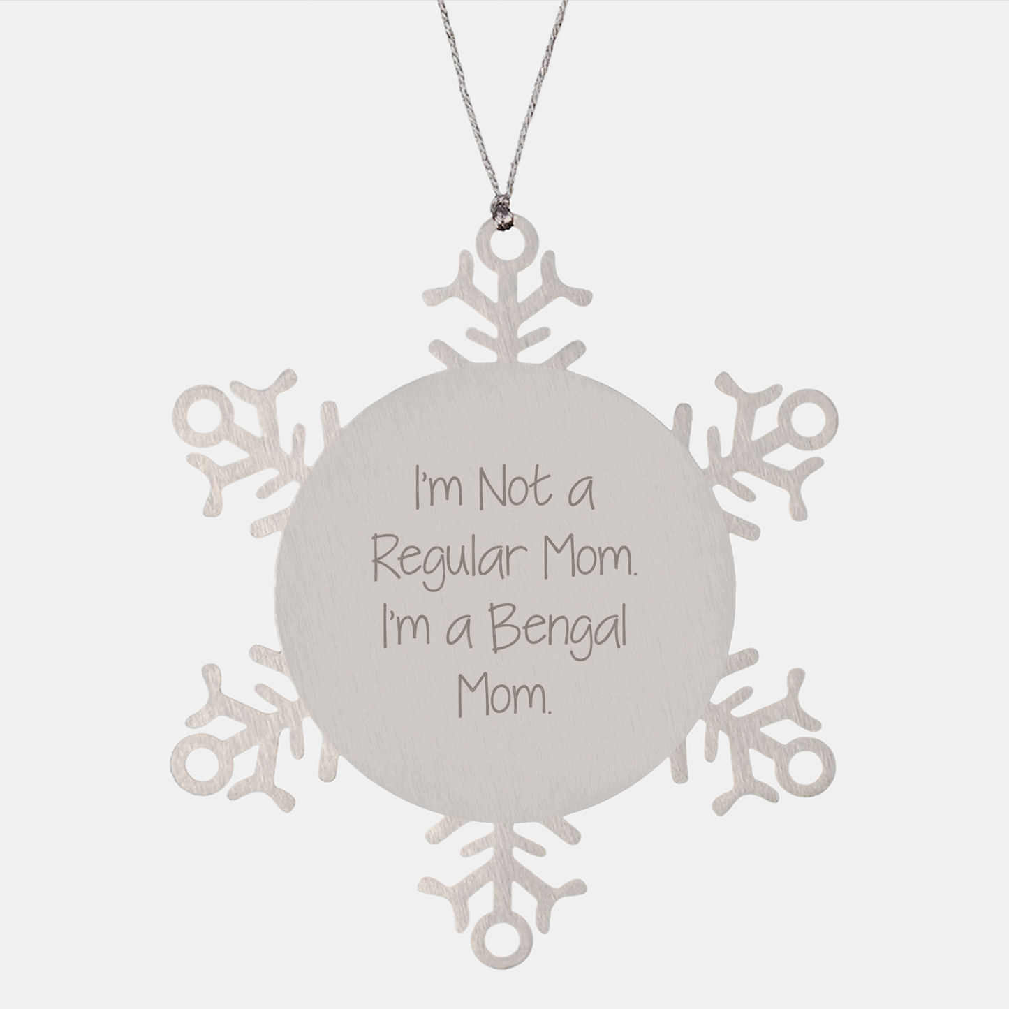 'Bengal Mom' Snowflake Ornament Gifts for Bengal Cat Lovers from Family, Friends, and Coworkers, Unique Christmas Decorations - Image 1